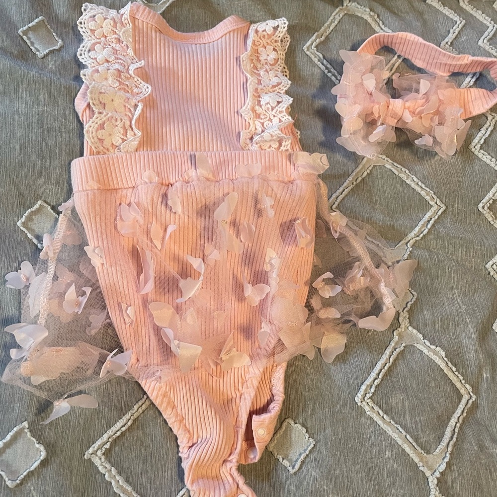Pink Lace Ruffle Baby One Piece - Picture 4 of 5